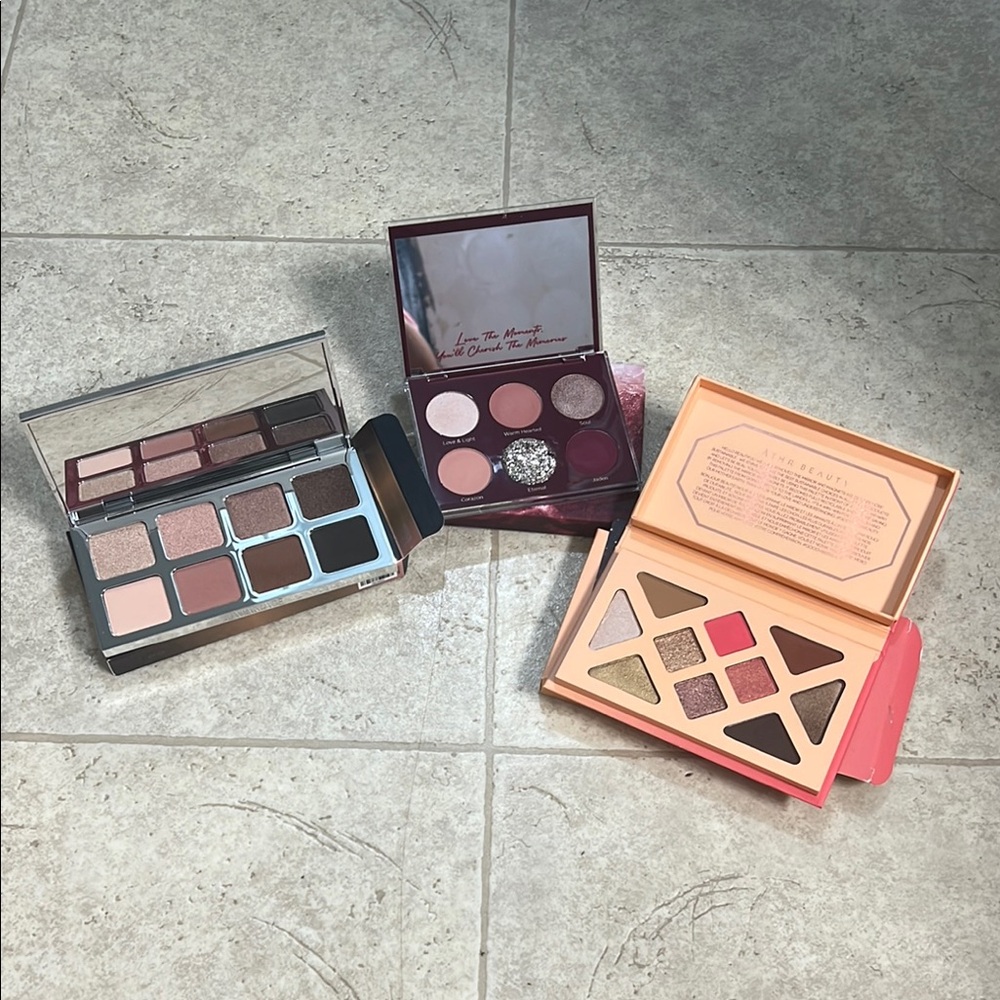 Versatile Eyeshadow Palette Set